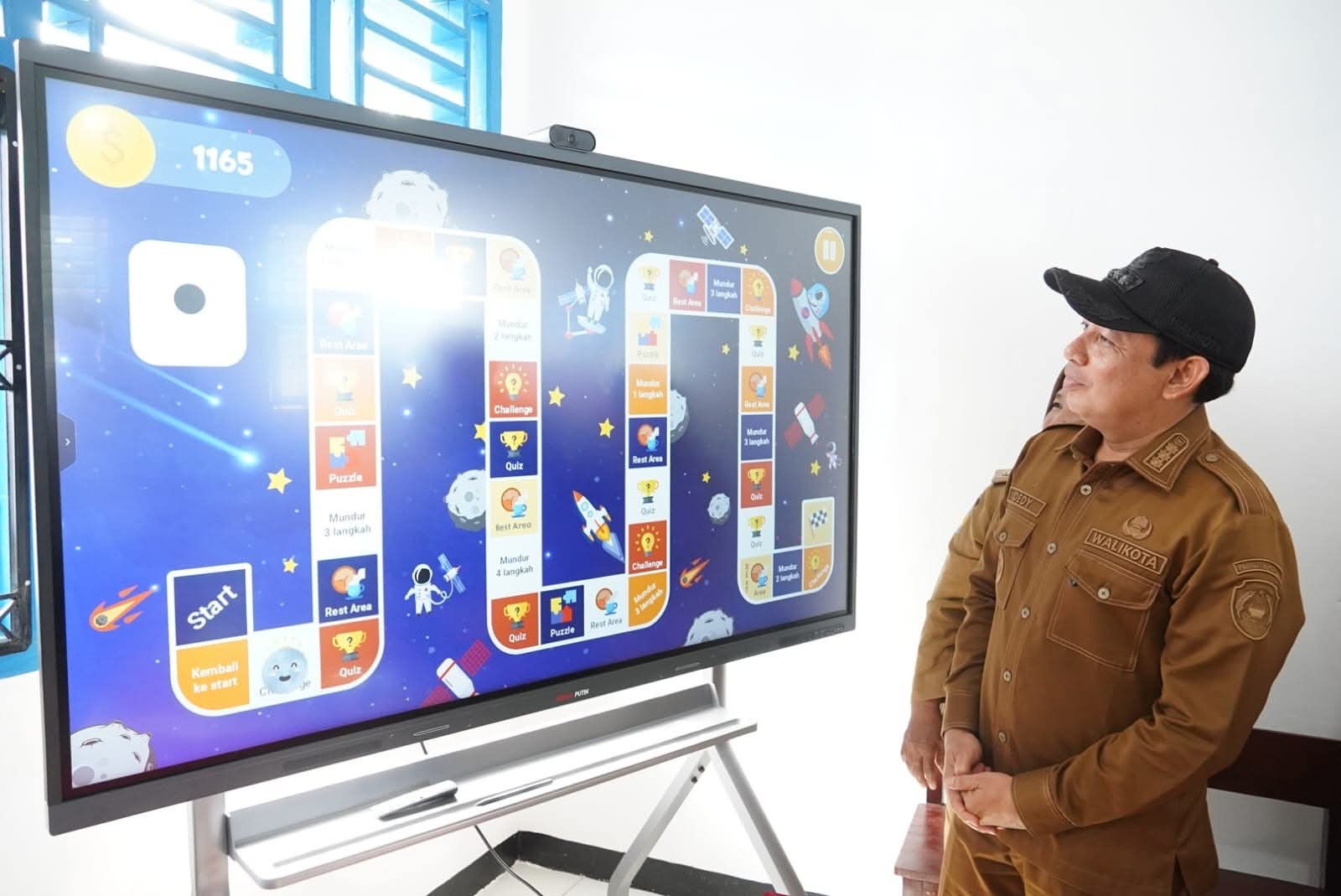Program Smart TV Sekolah Kota Bengkulu Dilanjutkan Tahun 2026