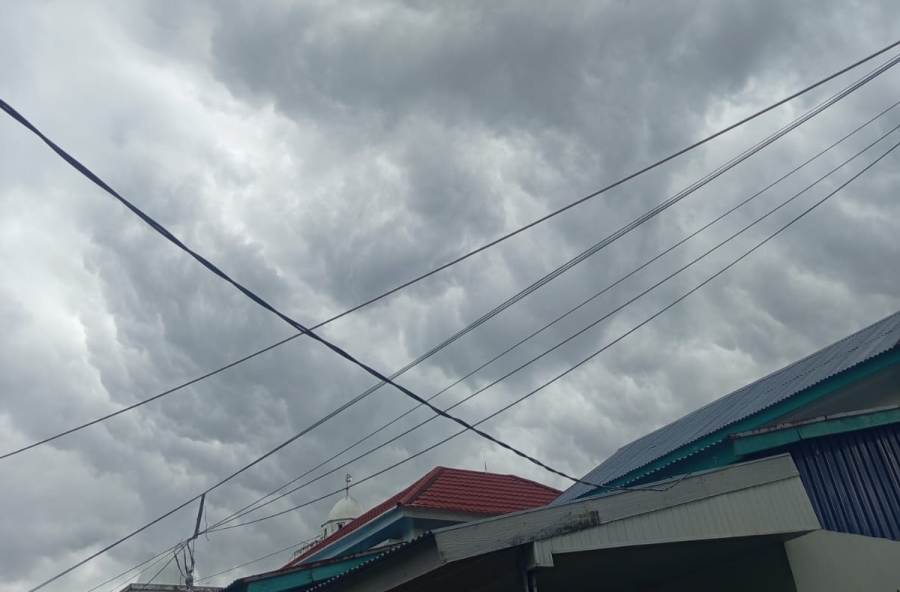 Fakta Menarik Awan Yang Menggantung Di Langit Beratnya Bisa Mencapai