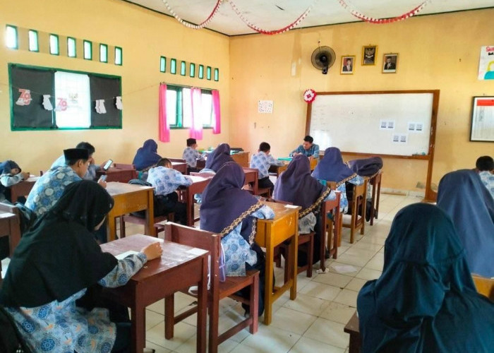 1,6 Juta Guru di Indonesia Dijanjikan Tunjangan Sertifikasi, 80 Persen Guru Swasta 