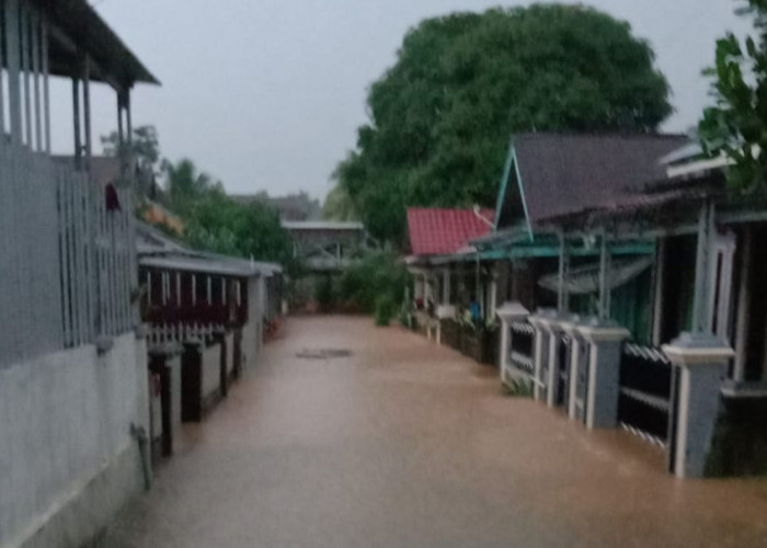 Hujan Deras, Puluhan Rumah Warga Pekan Sabtu Kebanjiran 