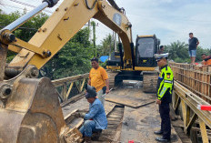 Sudah Dievakuasi, Akses Jalan Kota Bengkulu-Bengkulu Utara Masih Lumpuh Total, Ini Alternatifnya