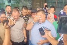 Sambil Menangis, Cabup BS Rifa'i Sebut Kemenangan di MK Merupakan Rahmat dari Tuhan Yang Maha Kuasa 