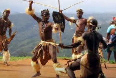 Suku Tradisional yang Masih Eksis Hingga Kini! Berikut 8 Suku Tradisional yang Punya Tradisi Unik