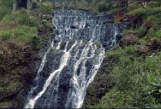 Destinasi Tersembunyi Air Terjun untuk Liburan Akhir Pekan! Berikut 4 Fakta Curug Aseupan di Bandung Barat