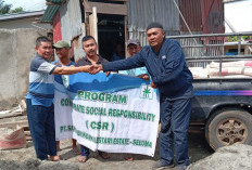 PT SIL Seluma Serahkan 40 Sak Semen untuk Pembangunan Masjid Al-Barakah