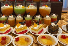 Santap Kelezatan Makan Malam Imlek di Hotel Santika Bengkulu