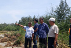 Calon Wawali Bengkulu Sukatno Kunjungi Nelayan Kota Bengkulu Terdampak Ombak Besar