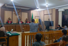 Majelis Hakim Periksa Saksi, Terdakwa Tidak Ditahan, Lanjutan Sidang Pemalsuan Surat Tanah di Muara Sahung