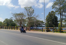 Pembatas Jembatan Danau Dendam Rusak, Warga Keluhkan Rawan Kecelakaan