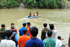 Satu Korban Hanyut di Sungai Kedurang Ditemukan Meninggal, Tiga Korban Lagi Masih Dalam Pencarian