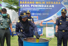 Bea Cukai Bengkulu Musnahkan Miras dan Rokok Ilegal Senilai Rp4,8 Miliar