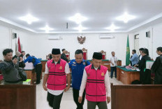 Hasil Korupsi Dana Desa Gunung KayaKecamatan Padang Guci Hulu Dipakai Untuk Judi Online