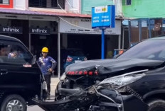 Minibus Berhenti Mendadak, 5 Kendaraan Terlibat Tabrakan Beruntun di Jalan Asahan 