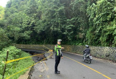 Update Terkini Longsor di Jalan Liku 9 Benteng, Polisi Terapkan Buka Tutup Arus Lalu Lintas
