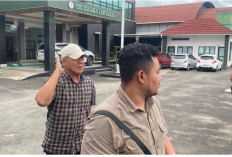 Terkait Dugaan Penyelewengan Anggaran PDAM, 4 Jam Mantan Bupati Rejang Lebong Diperiksa Jaksa