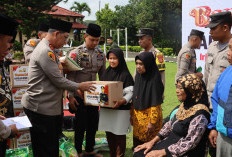 100 Paket Bansos Kapolda Bengkulu, Warga Kepahiang Ramai Ucapkan Terima Kasih 