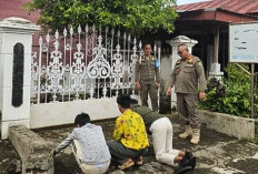  Satpol PP Kota Bengkulu Awasi Warnet dan Rental PS saat Jam Sekolah