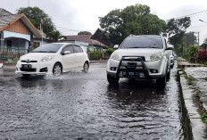 Warga Diminta Tidak Buang Sampah Sembarangan Untuk Cegah Banjir di Musim Penghujan