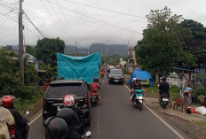 Macet Panjang Dari Pintu Tol Taba Penanjung Hingga Simpang Objek Wisata Kampoeng Durian