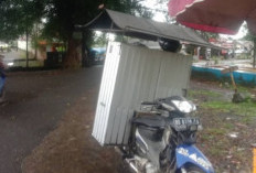 Curanmor Gasak Motor Beserta Gerobak Sate Parkir Depan Rumah 