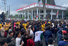 Terkena Gas Air Mata Saat Demo, Lakukan Langkah Simpel Ini