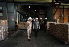 Mendag Busan Pastikan Produksi Minyak Goreng Lancar