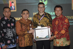 Di Masa Kepemimpinan Rohidin, Pemprov Bengkulu Kembali Raih UHC Award 2024