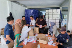 Pastikan Tidak Ada Kecurangan, Bawaslu Awasi Pengemasan Logistik Pilkada