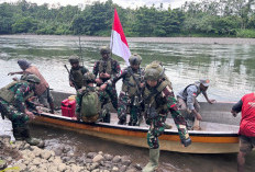 Pastikan Keutuhan Wilayah Negara, Satgas Yonif 144/JY Melaksanakan Patroli Patok Perbatasan RI-PNG