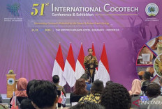 Jokowi Minta Hilirisasi Limbah Kelapa Jadi Bioenergi dan Bioavtur