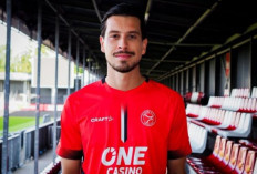 Sah! Thom 'The Professor' Haye Gabung Almere City FC, Ini Alasannya