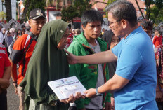 Korban Puting Beliung di Desa Air Simpang Dapat Santunan Baznas