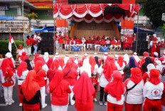 Pemkab Rejang Lebong Bagikan Bendera Merah Putih