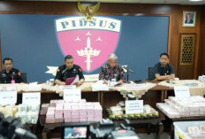 Uang Suap Untuk 3 Hakim MA Belum Diserahkan, Eks Pejabat MA Kumpulkan Rp 920 Miliar dari Suap Pekara