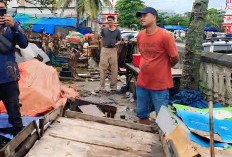 Lapak Pedagang Pasar Minggu Cemari TPU Belakang Pondok