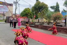 Disambut Hangat, Kapolres Alam Bawono Resmi Bertugas 
