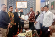 KPU Serahkan Nama Anggota DPRD Terpilih ke Pemkab Bengkulu Tengah