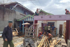 3 Desa Diterjang Puting Beliung, Belasan Rumah Rusak