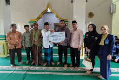 Bank Mandiri Curup Salurkan CSR ke Masjid Nurul Huda 