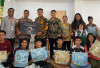 BNI Berbagi Wonderful Christmas 2024, Salurkan Bantuan Paket Pendidikan